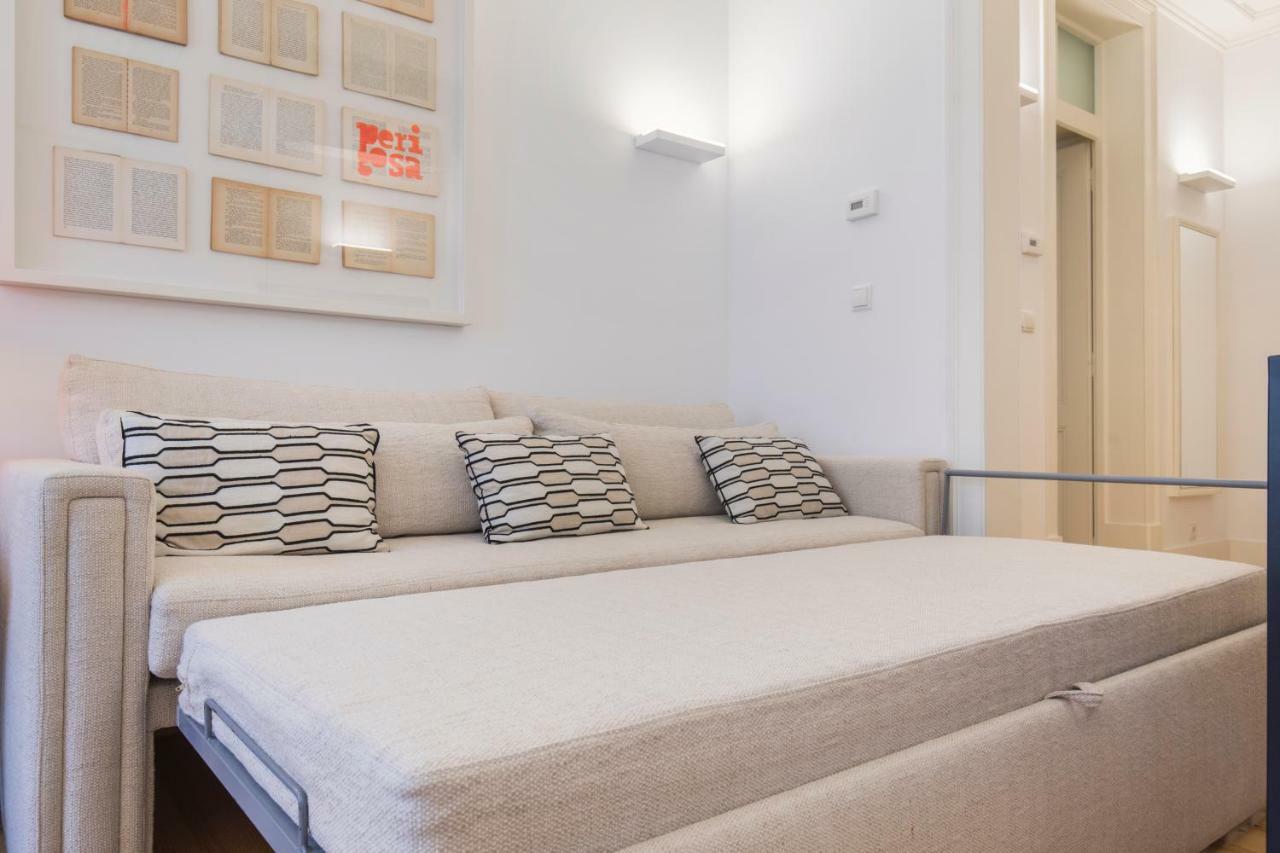 Charming 2 Bedroom Apartment In Baixa Chiado Lisbona Esterno foto