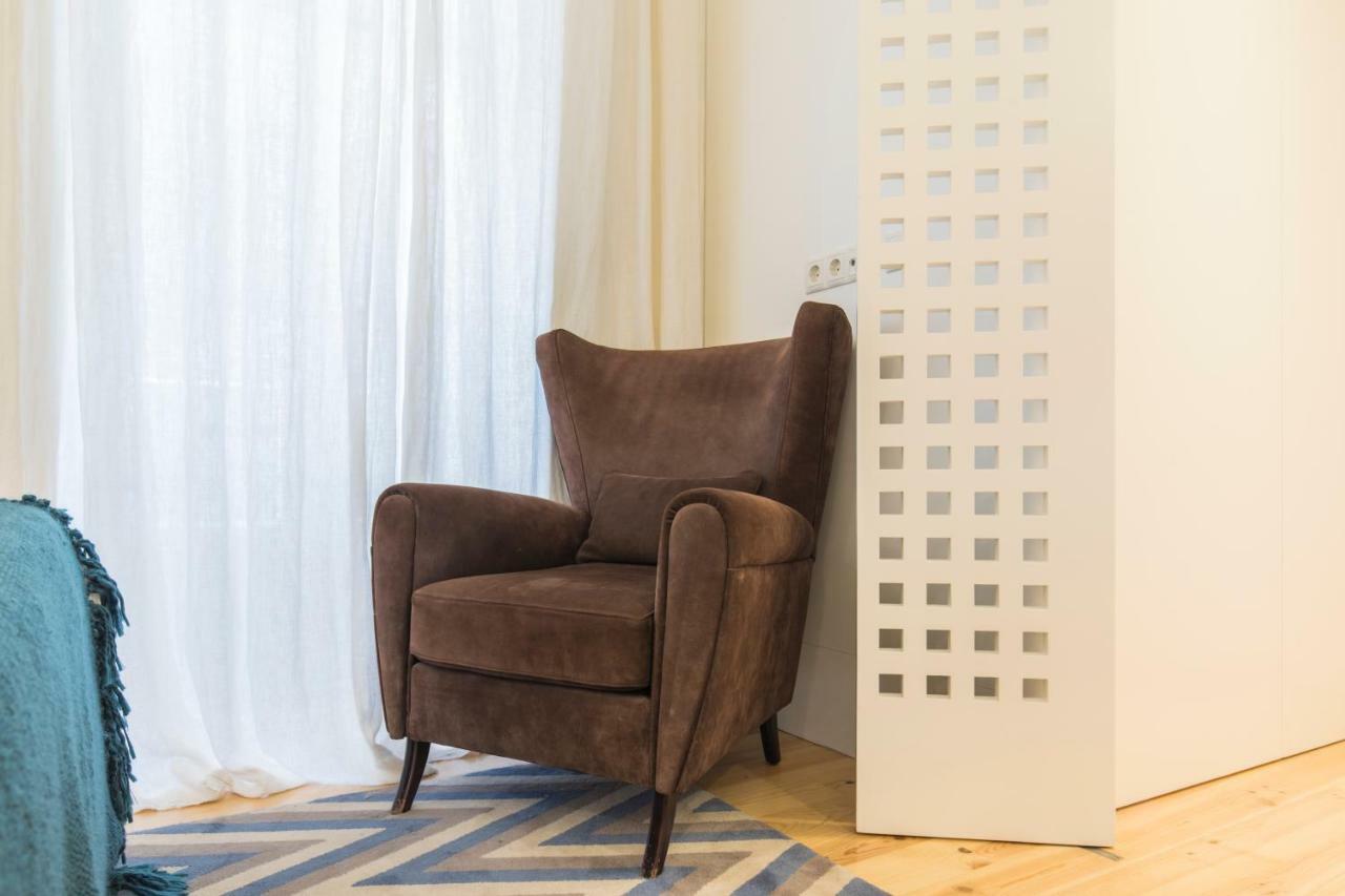 Charming 2 Bedroom Apartment In Baixa Chiado Lisbona Esterno foto