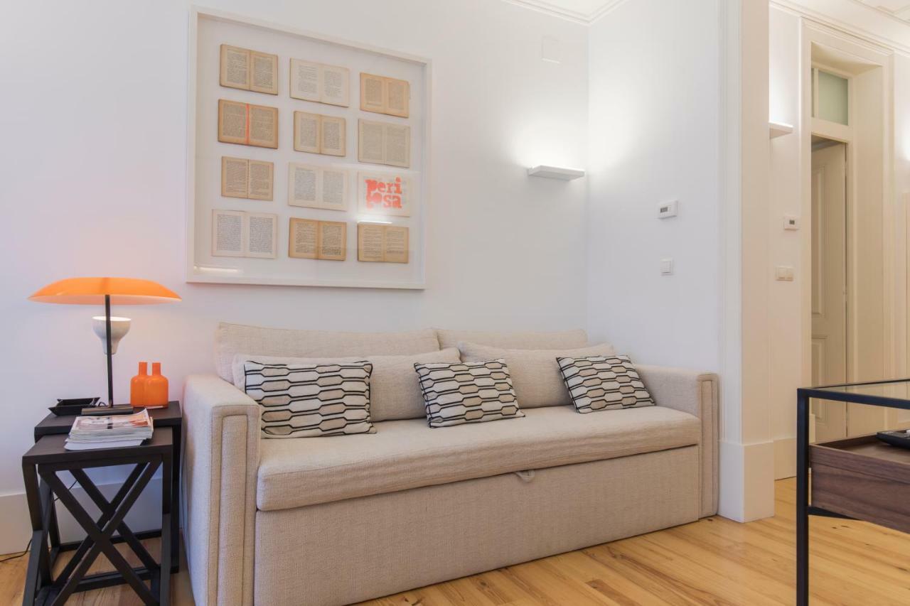 Charming 2 Bedroom Apartment In Baixa Chiado Lisbona Esterno foto