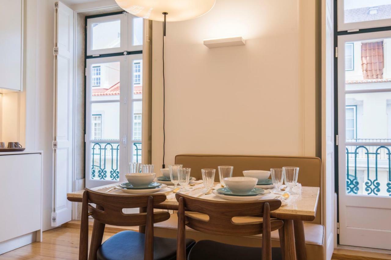 Charming 2 Bedroom Apartment In Baixa Chiado Lisbona Esterno foto