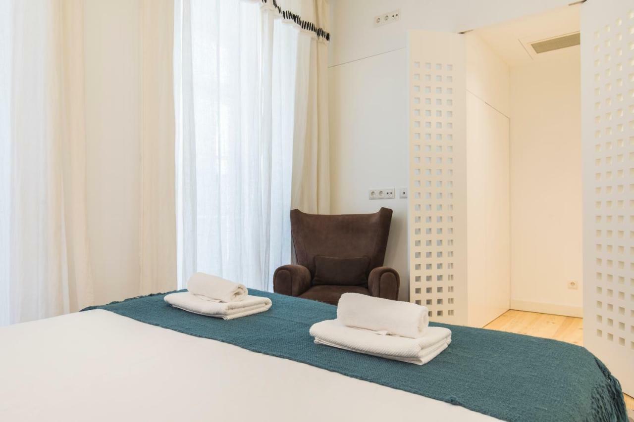 Charming 2 Bedroom Apartment In Baixa Chiado Lisbona Esterno foto