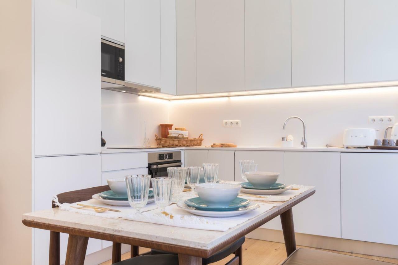 Charming 2 Bedroom Apartment In Baixa Chiado Lisbona Esterno foto