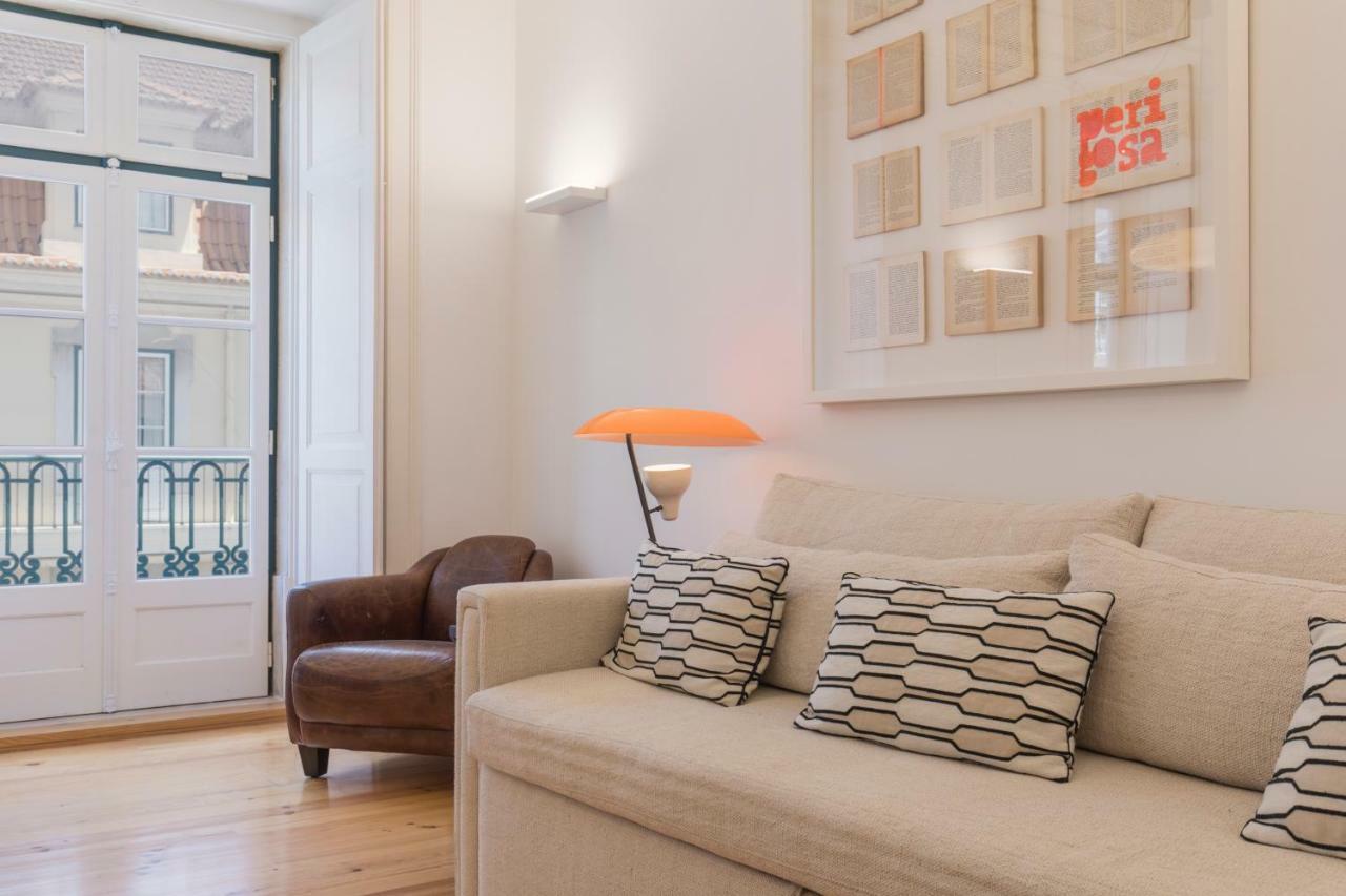Charming 2 Bedroom Apartment In Baixa Chiado Lisbona Esterno foto